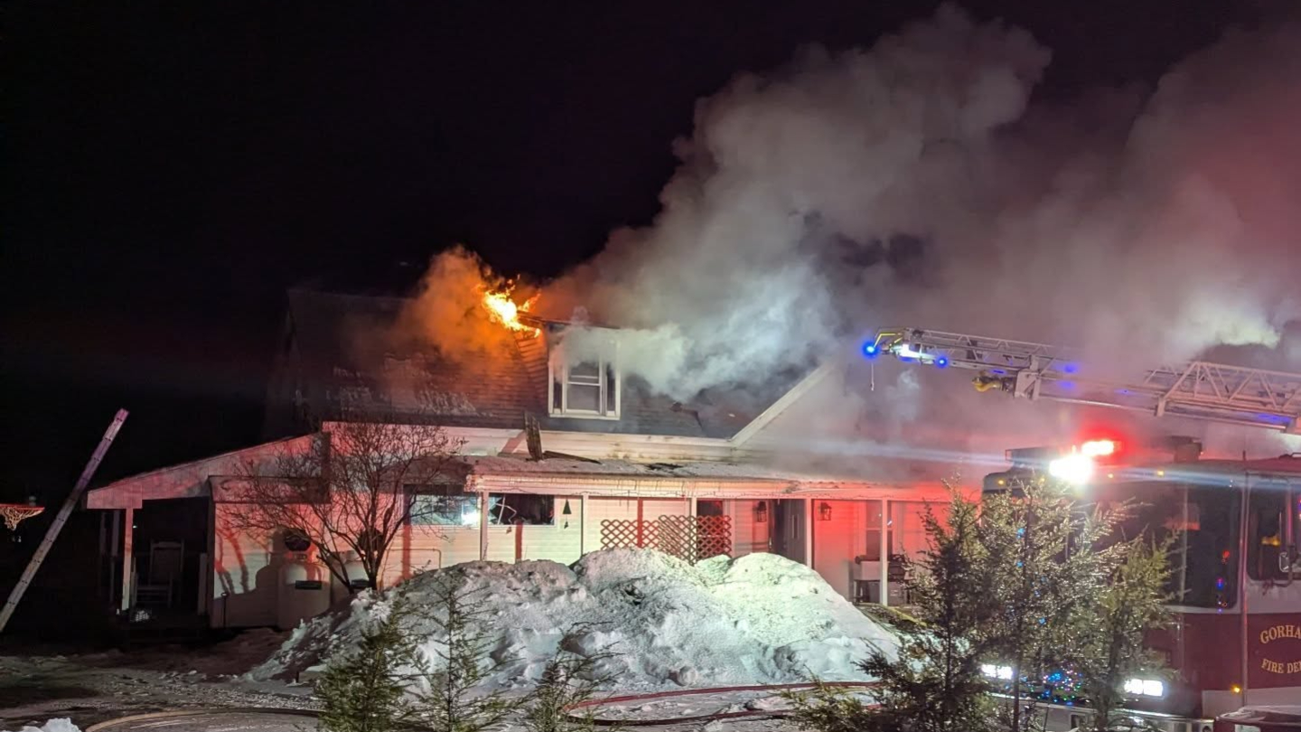 Southern Maine farm damaged in overnight fire