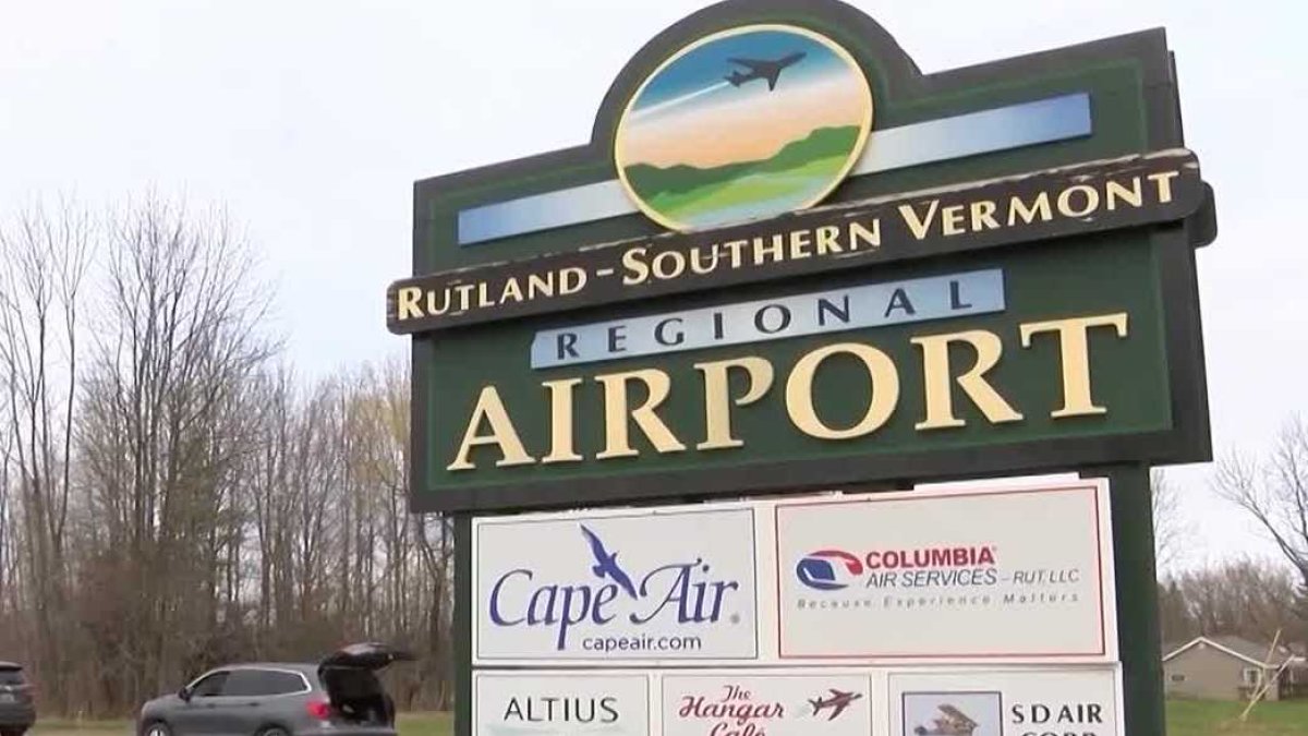 No one injured after small plane with 6 on board veers off Vermont runway