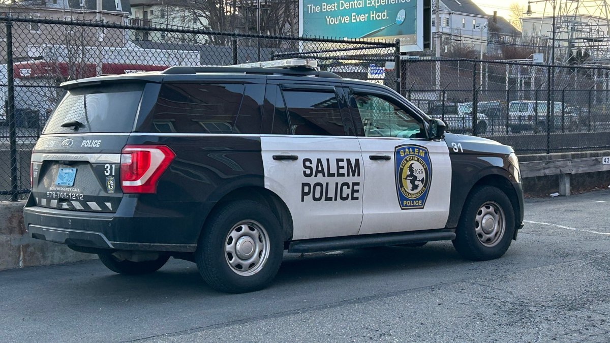 Man charged in hit-and-run that injured Salem officer