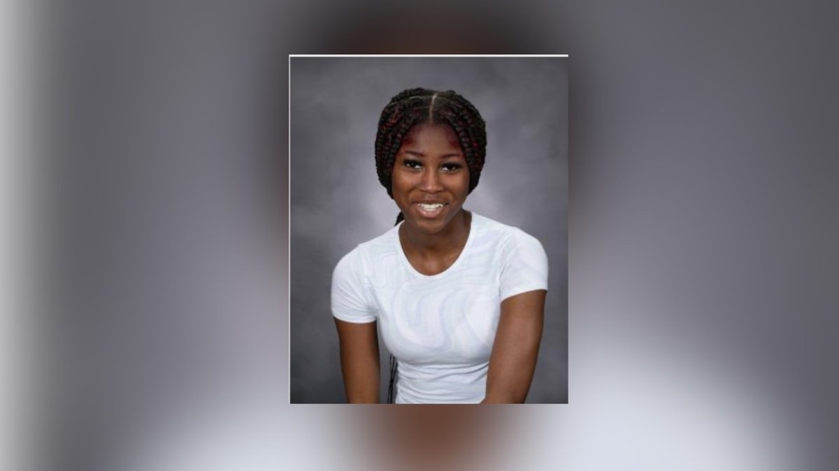 Police seek missing 15-year-old girl in Vermont