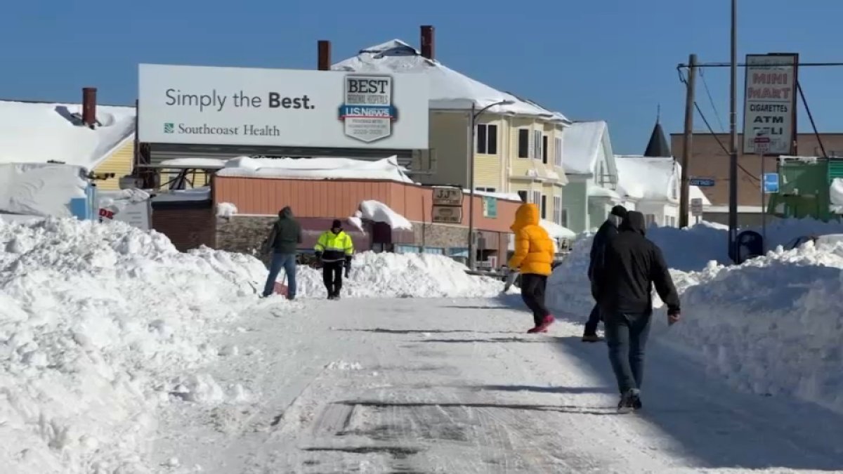 ‘We got slammed': Travel ban remains in Fall River, cars still buried in snow