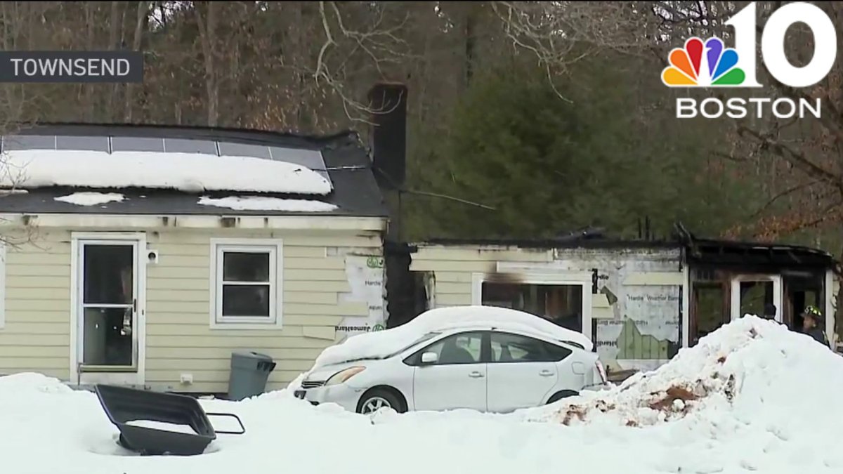 Fire breaks out at Townsend home – NBC Boston