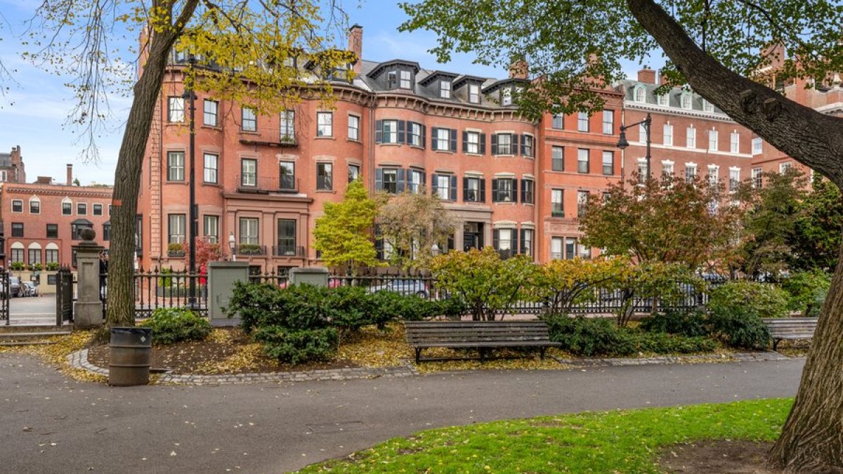 Beacon Street townhouse overlooking Boston Public Garden sells for $17 million