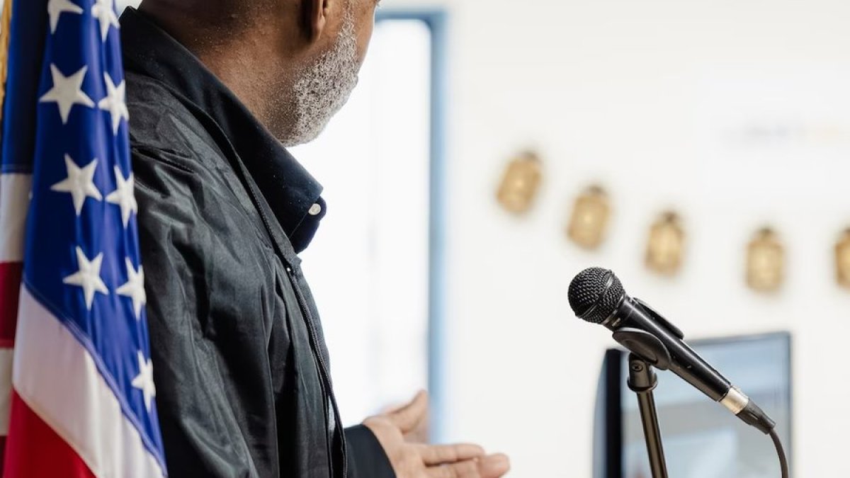 Mass. inmates trained for AI economy — without full internet access