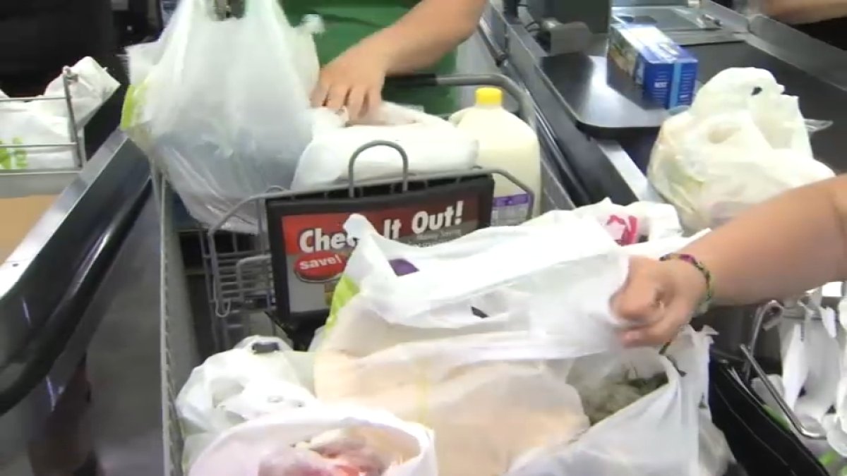 Will plastic bags be banned statewide in Massachusetts?
