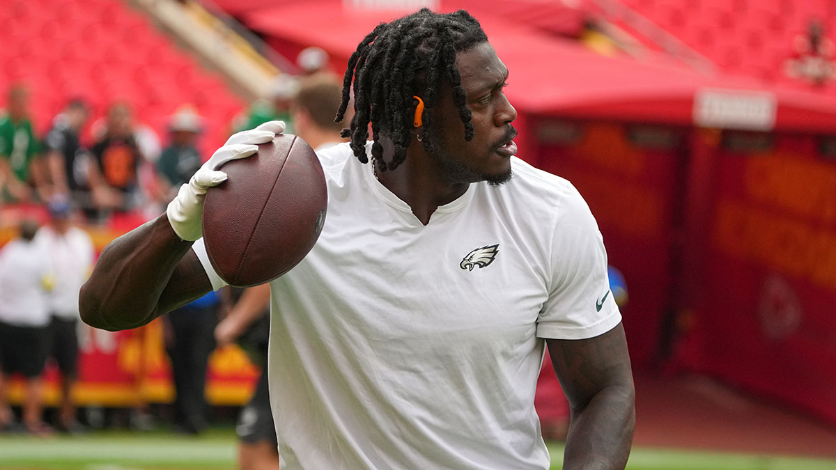 Do Patriots have real competition for A.J. Brown? Breer shares intel