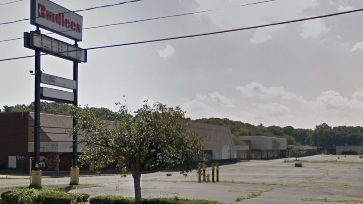 Former Bradlees site in Mass. sold for redevelopment, 25 years after