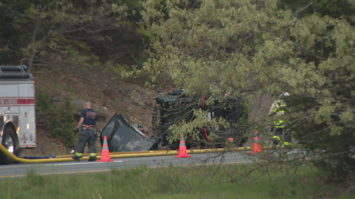 2 people hospitalized after fiery rollover crash on I-495 in Plainville