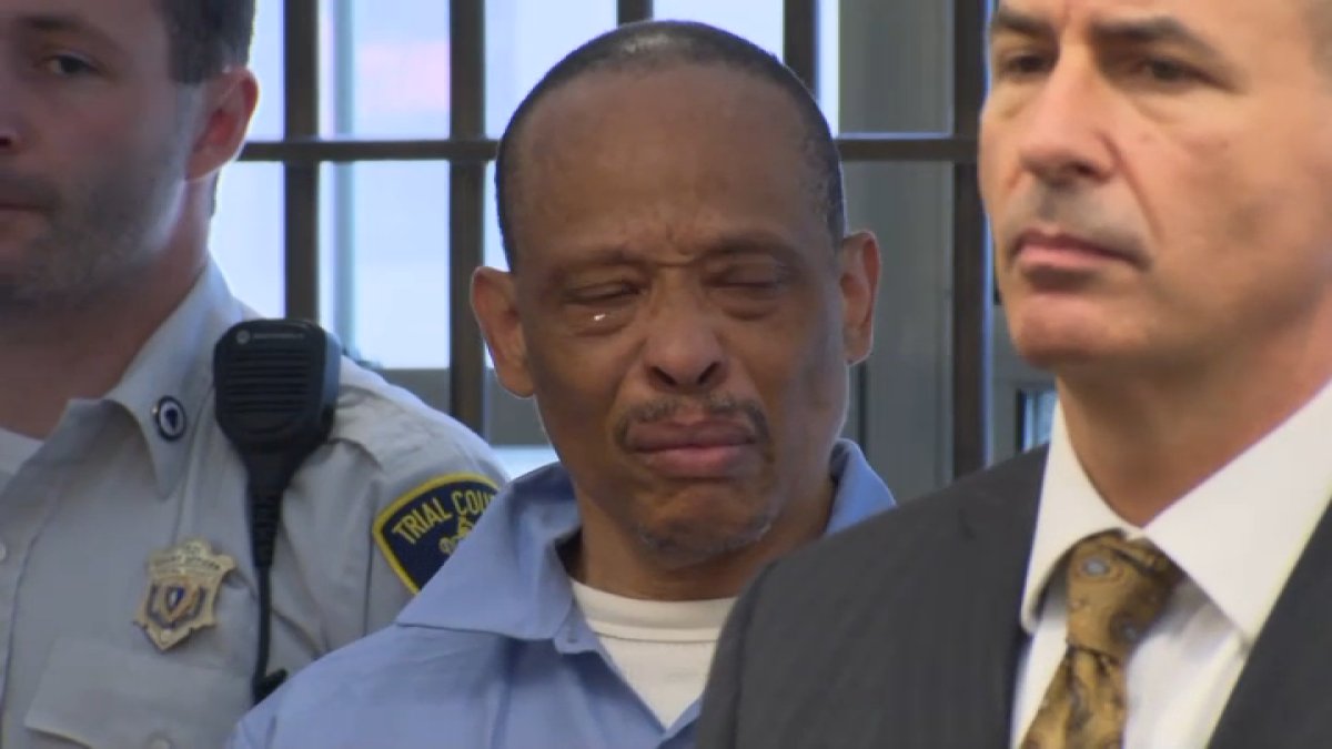 Winthrop man accused in wife's shooting death breaks down in tears, sobs openl...