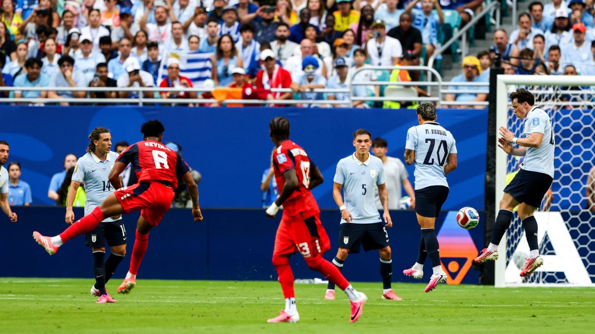 Cape Verde stuns Uruguay 2-2 to continue underdog World Cup run