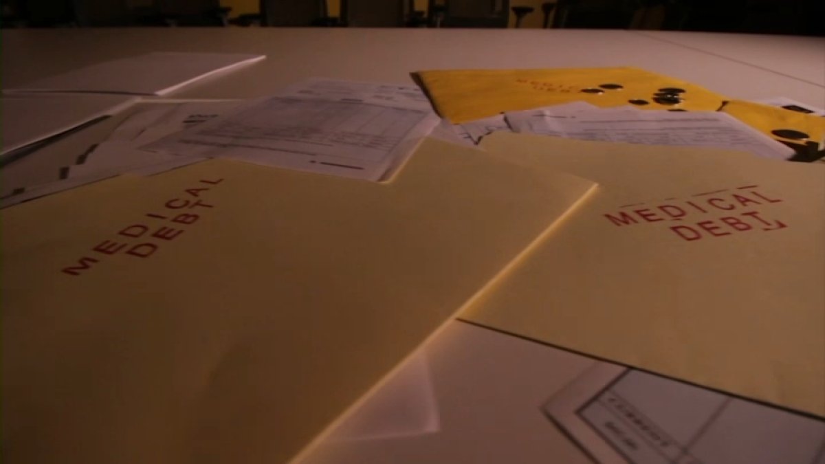 Mass. tying medical debt credit ban proposal to provider licensing