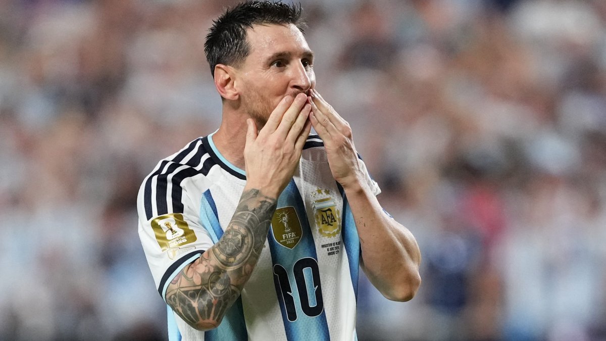 Lionel Messi breaks men's World Cup all-time goal record vs. Austria