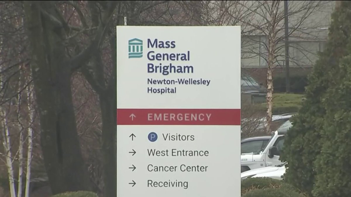 Nurse tumor cluster not caused by hospital, independent review finds