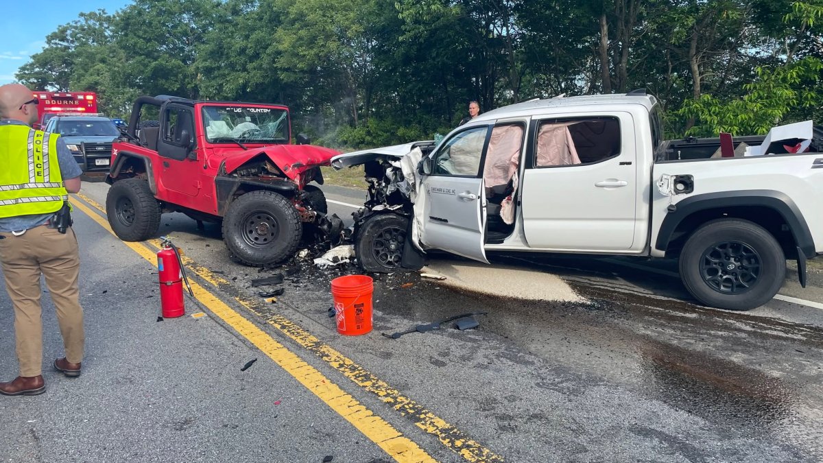 Boston MedFlight called to head-on collision on Cape Cod