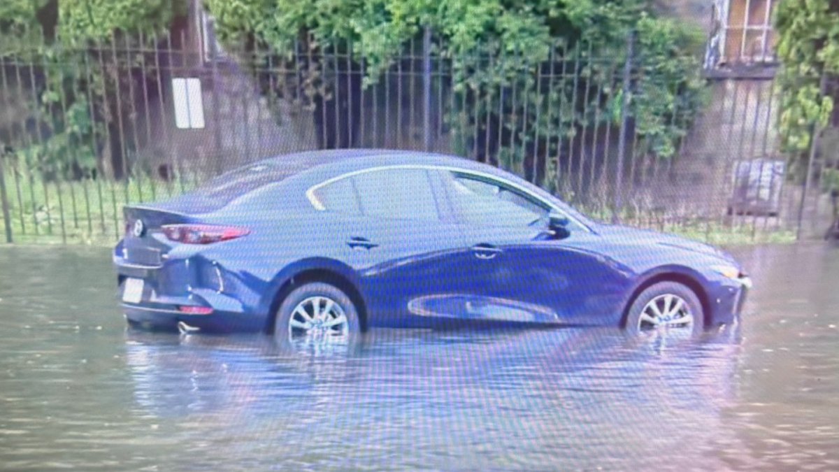 Cars trapped in flood waters in southern Mass. as heavy rains move through