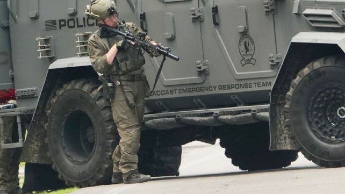 Suspect arrested after hours-long police standoff in Hampton, NH