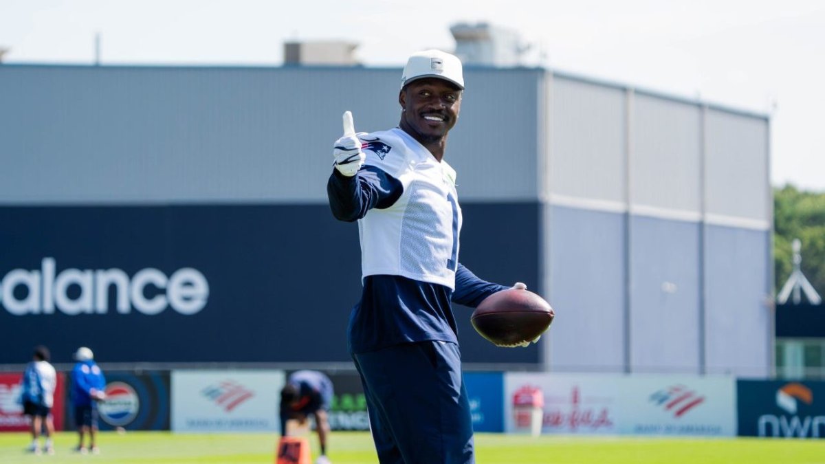 Live updates: A.J. Brown, Patriots return for Day 4 of training camp