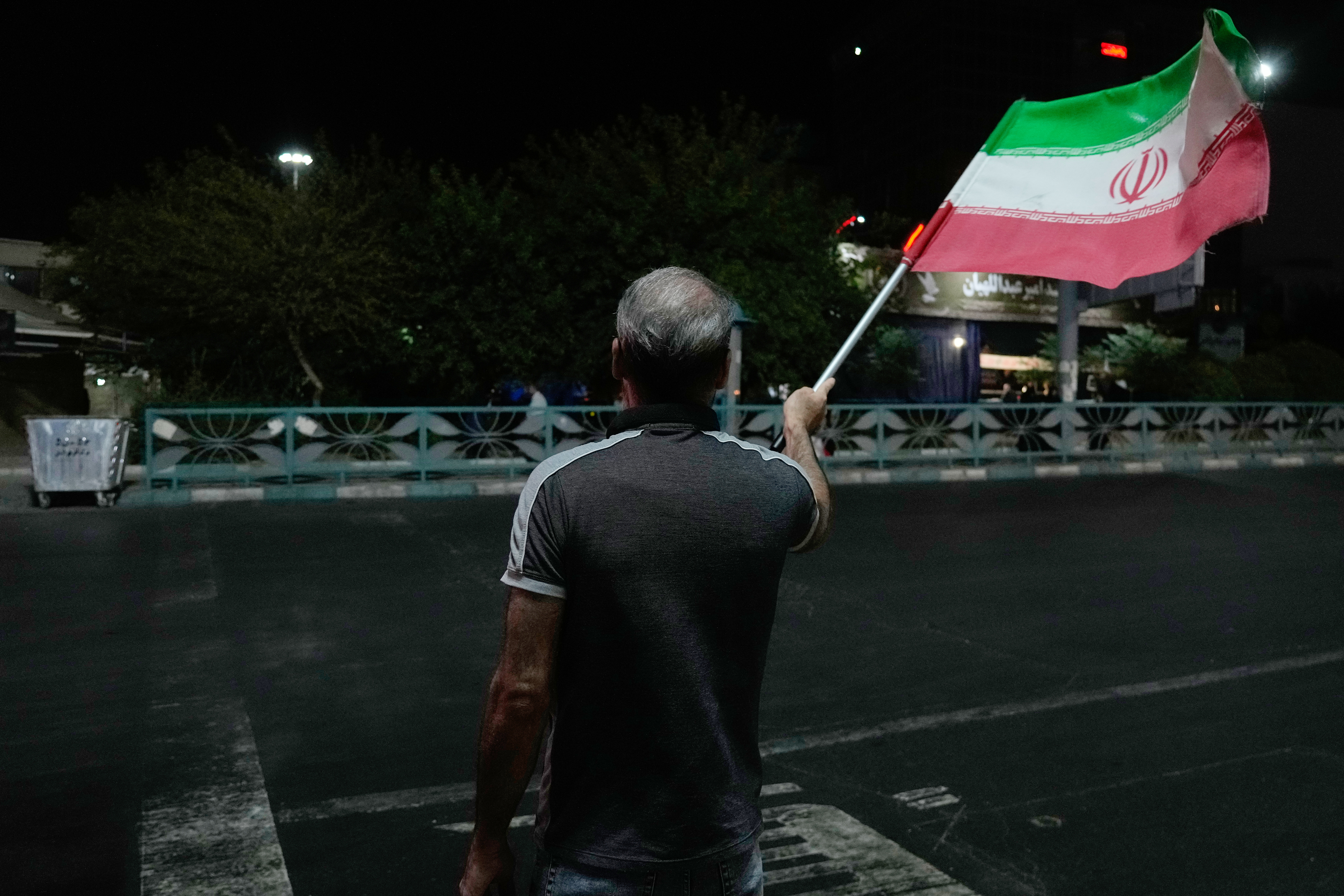 Iran attacks Gulf states, shuts Hormuz after US strikes intensify | Quick Digest