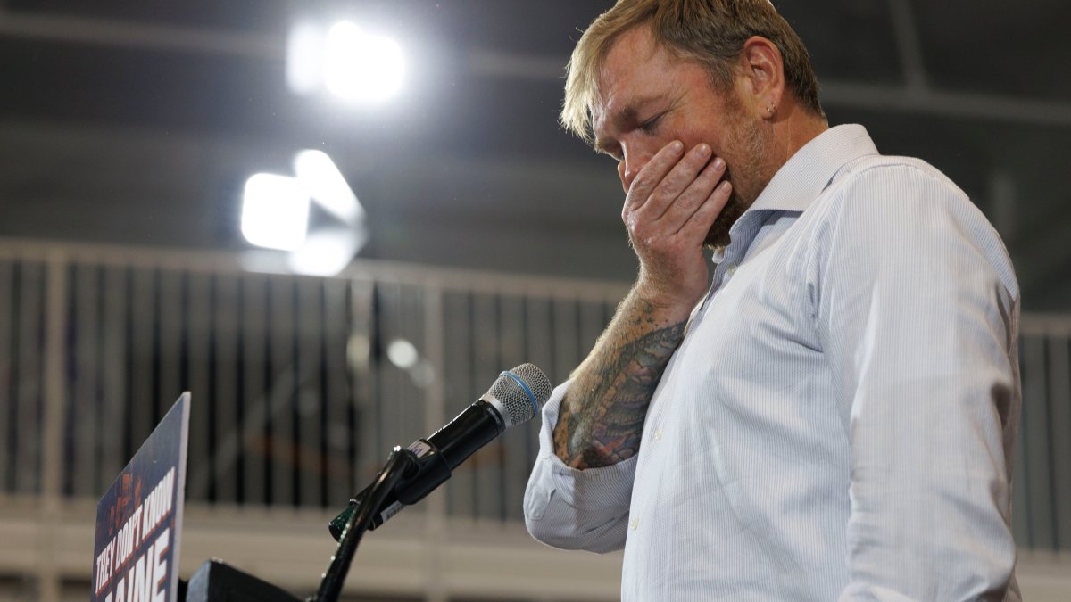 Maine Dems accuse Platner of meddling in succession process amid calls for his exit