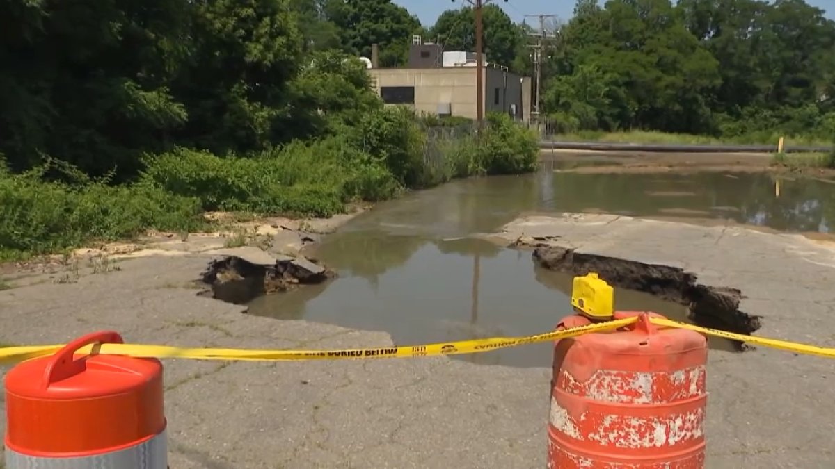 Image for MA Democrats urge EPA to act after Merrimack River sewage leak