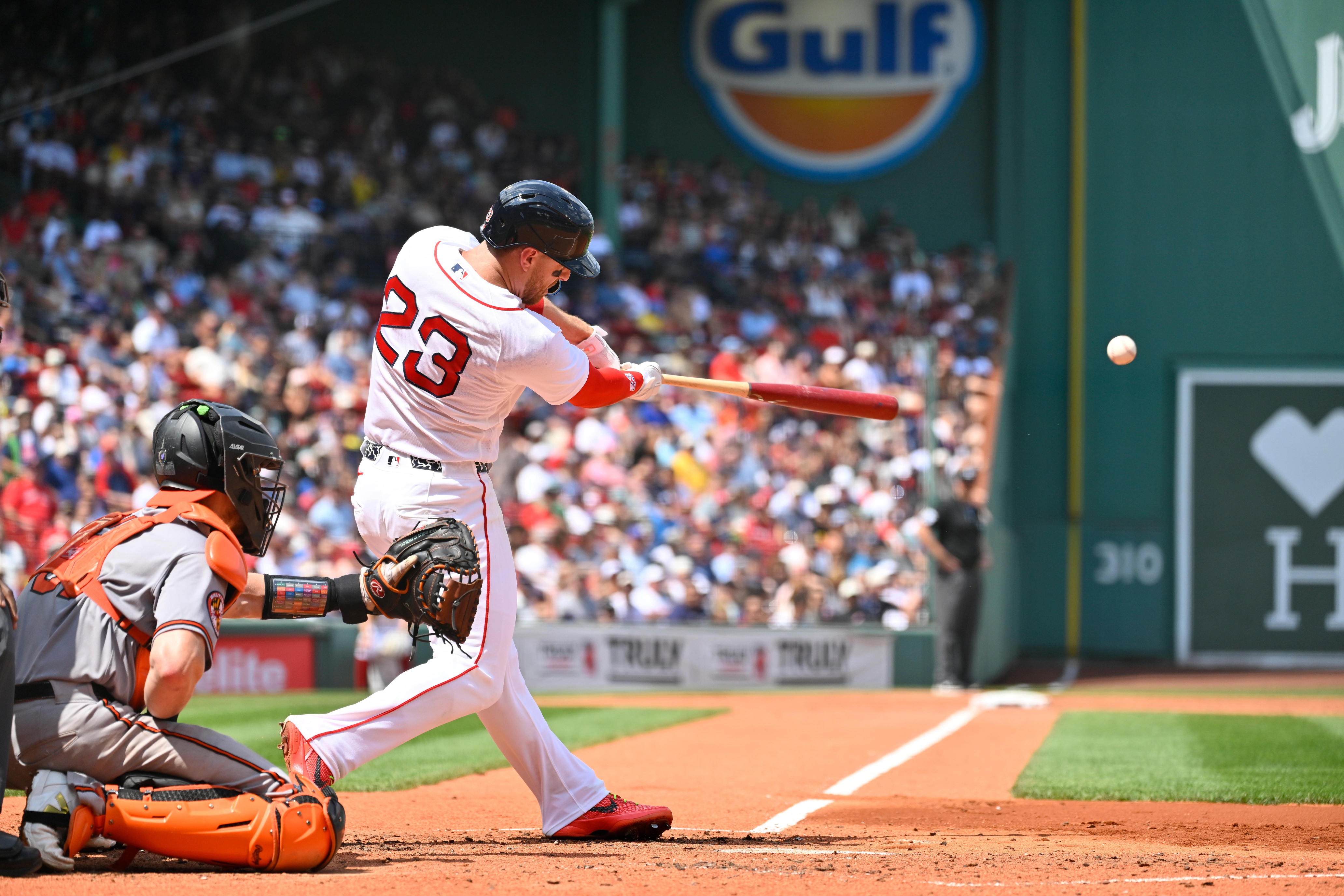 Red Sox tie record for team's longest win streak, have a chance to break it later