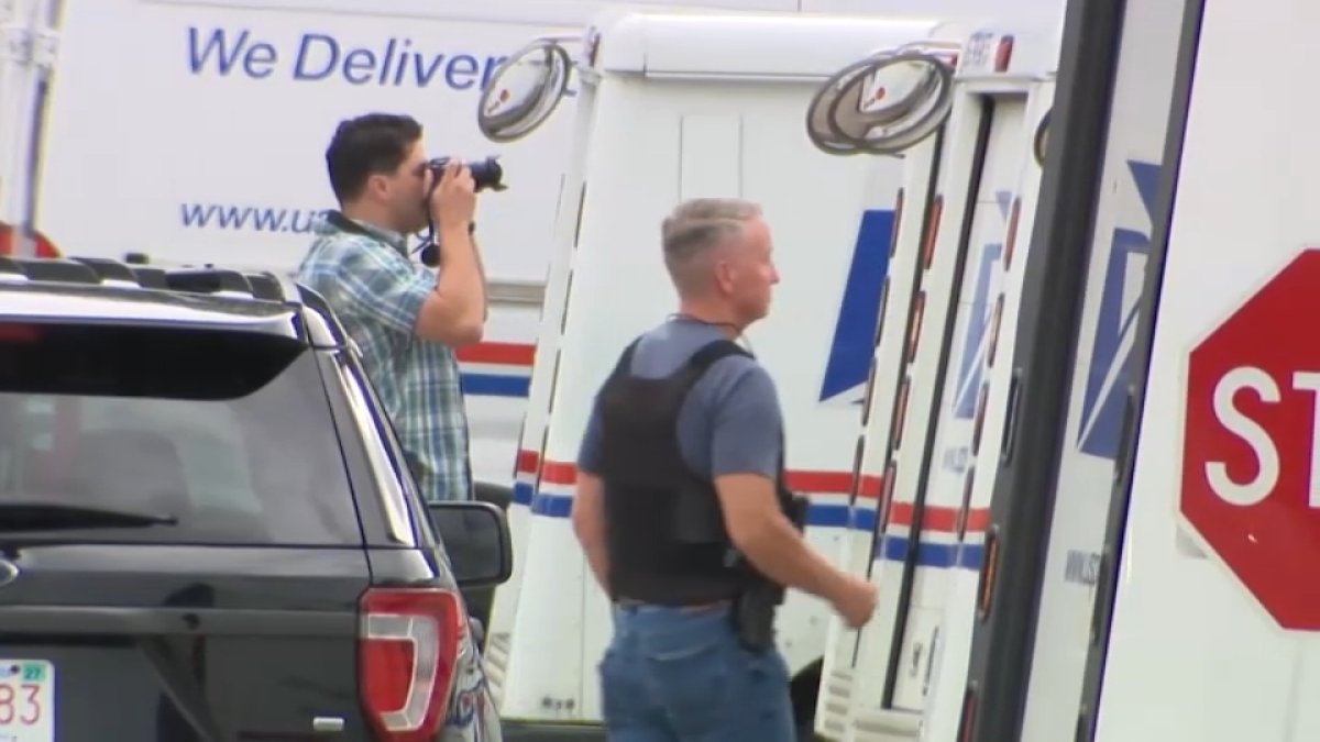 Search underway for armed robbers who stole key from USPS worker in Billerica