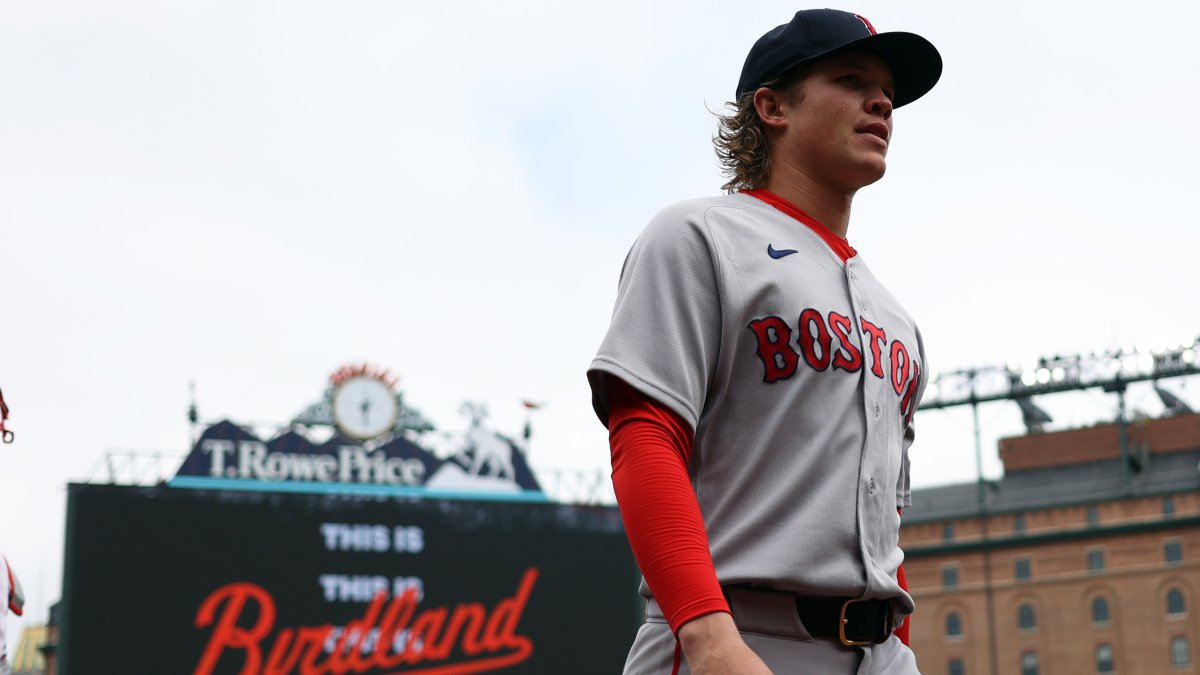 Connelly Early Bids Emotional Farewell to Boston After Trade