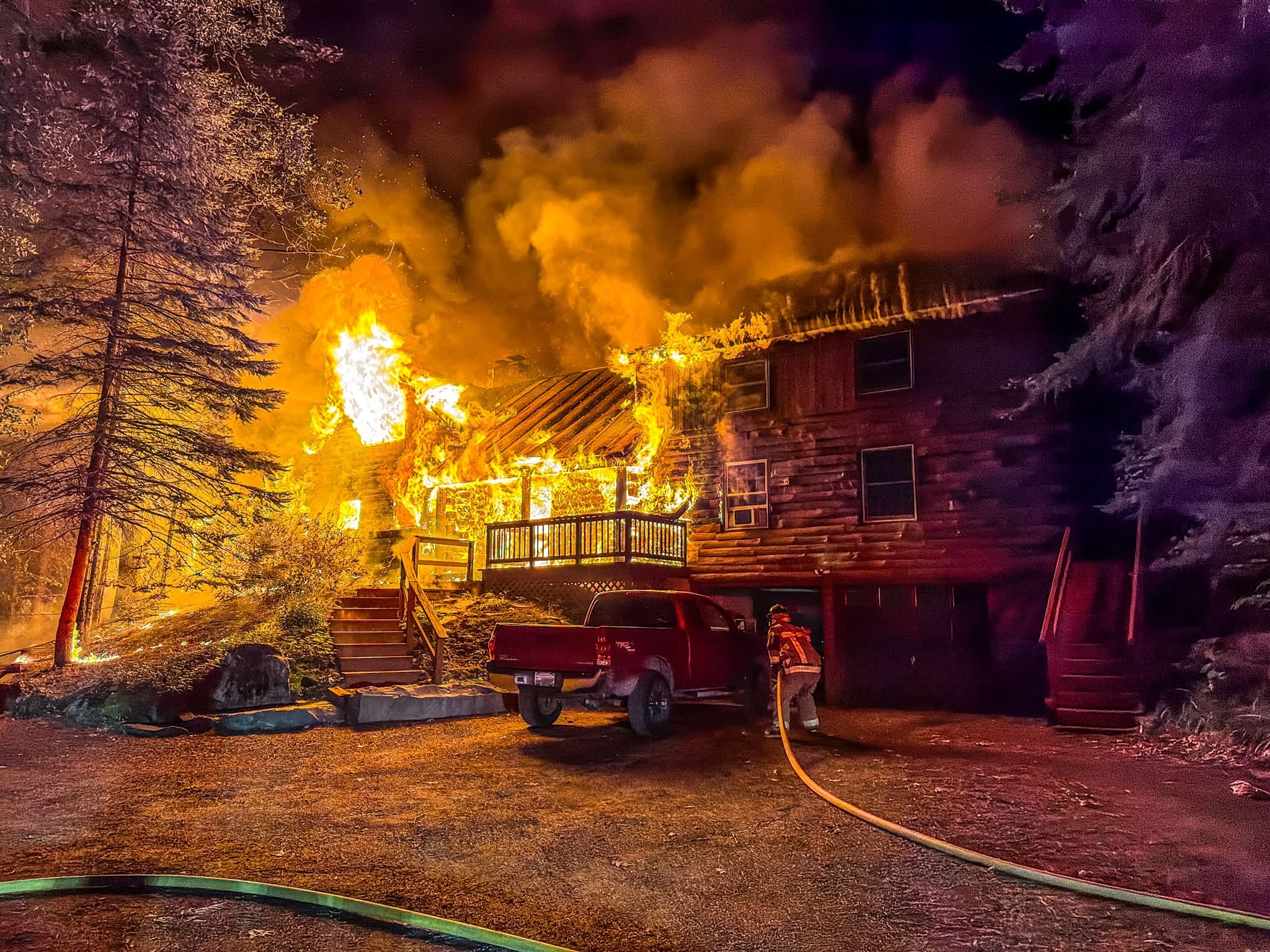 Large house fire leaves person seriously burned, dog dead in Sunapee, NH