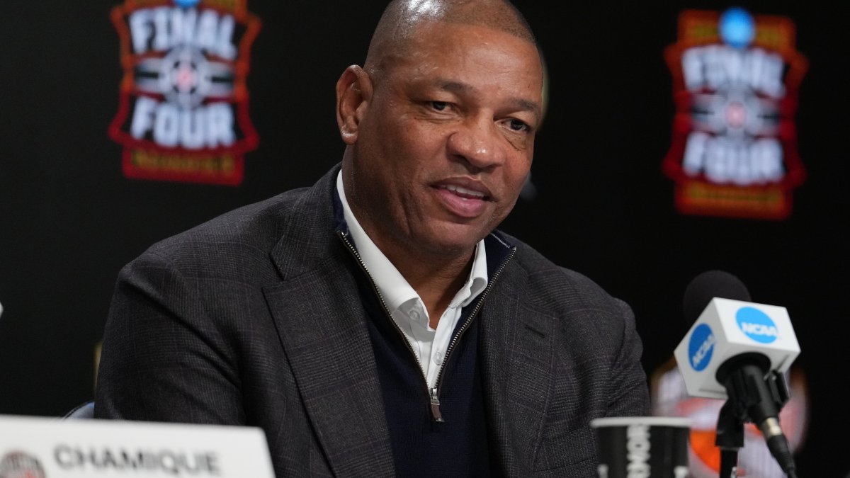 Doc Rivers, coach of 2008 NBA Champion Celtics, to be inducted into Hall of Fame today