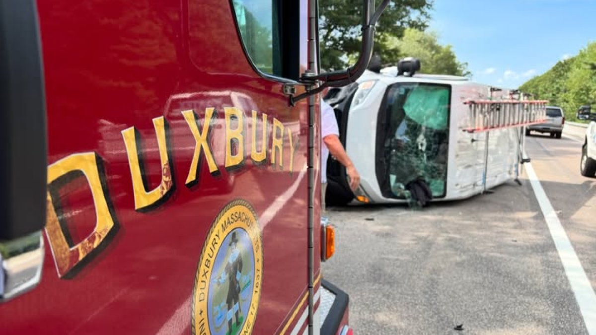 Rollover crash causing delays on Route 3 in Duxbury