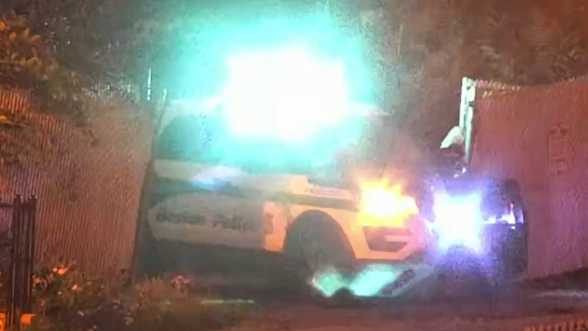 Arrest made in Hyde Park shooting that left 1 dead, 4 others injured