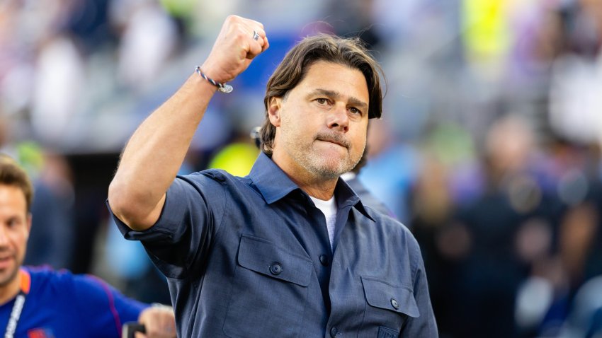 Head coach Mauricio Pochettino of United States of America celebrates