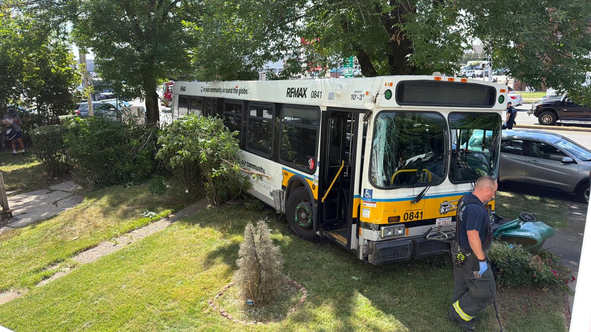 MBTA bus involved in crash with multiple vehicles in Medford