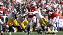 FOOTBALL-NFL-NEP-PIT/