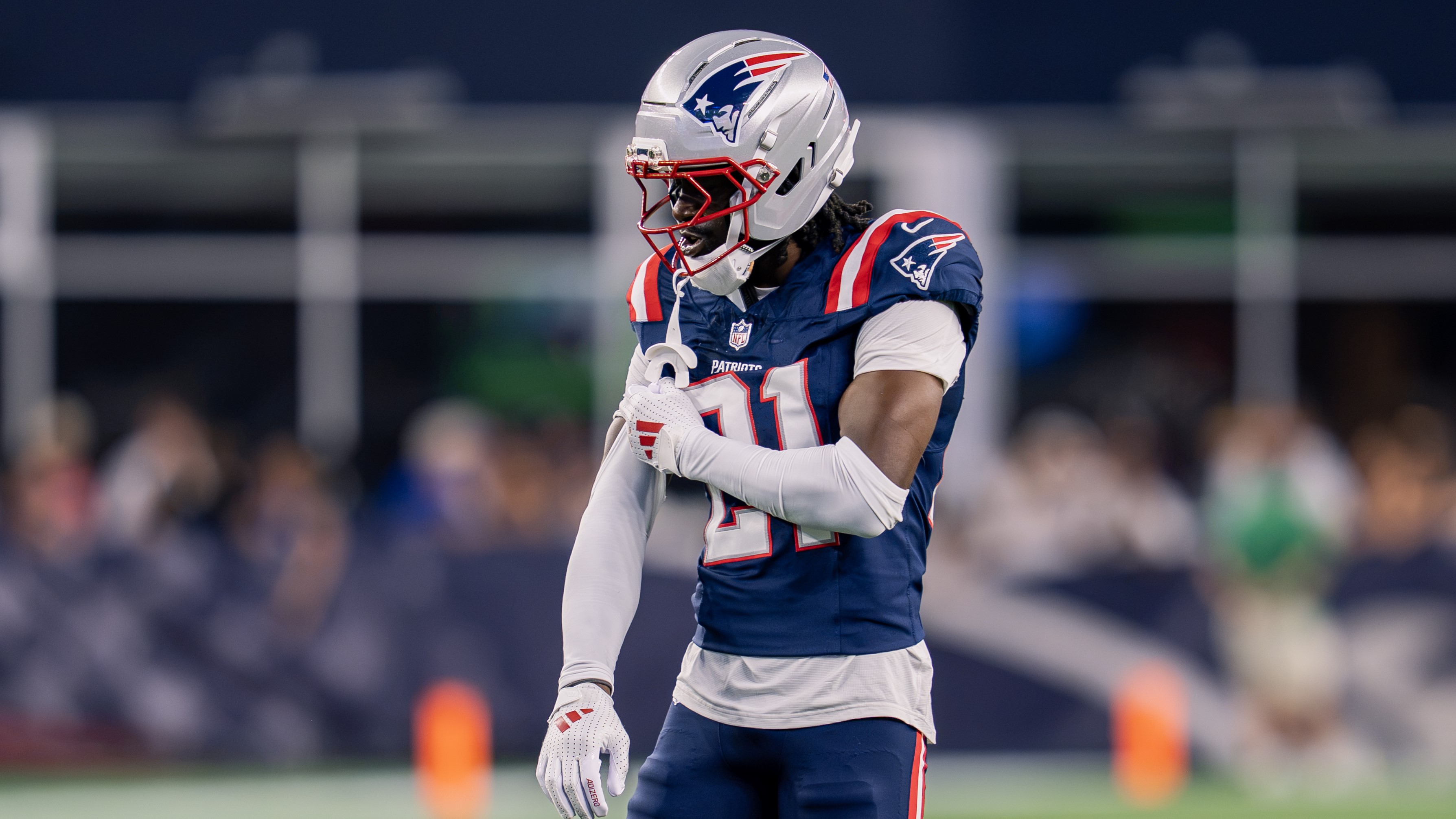 Carlton Davis injury puts spotlight on Patriots’ backup CBs – NBC Boston