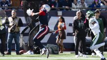 A.J. Brown can't haul in a deep pass from Drake Maye vs. the Jets.