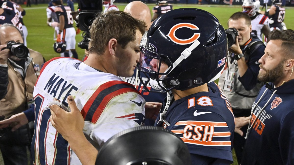 Caleb Williams outperforms Drake Maye in Bears’ win over Patriots – NBC Boston Caleb Williams outperforms Drake Maye in Bears’ win over Patriots – NBC Boston