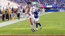 Efton Chism makes a one-handed TD catch vs. the Bills.