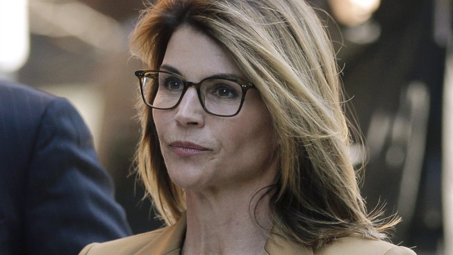 190409_3936606_Lori_Loughlin__The_Latest